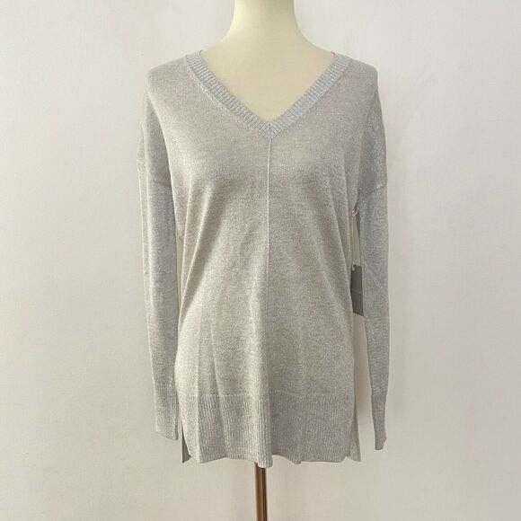 Chelsea28 V Neck Metallic Pullover Sweater Long Sleeve Grey Silver XS - Picture 2 of 9